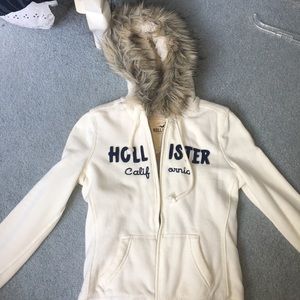 hollister zip up fur hood
